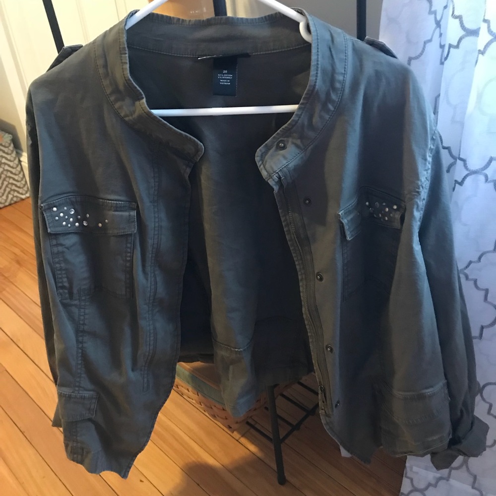 Stylish army green over coat